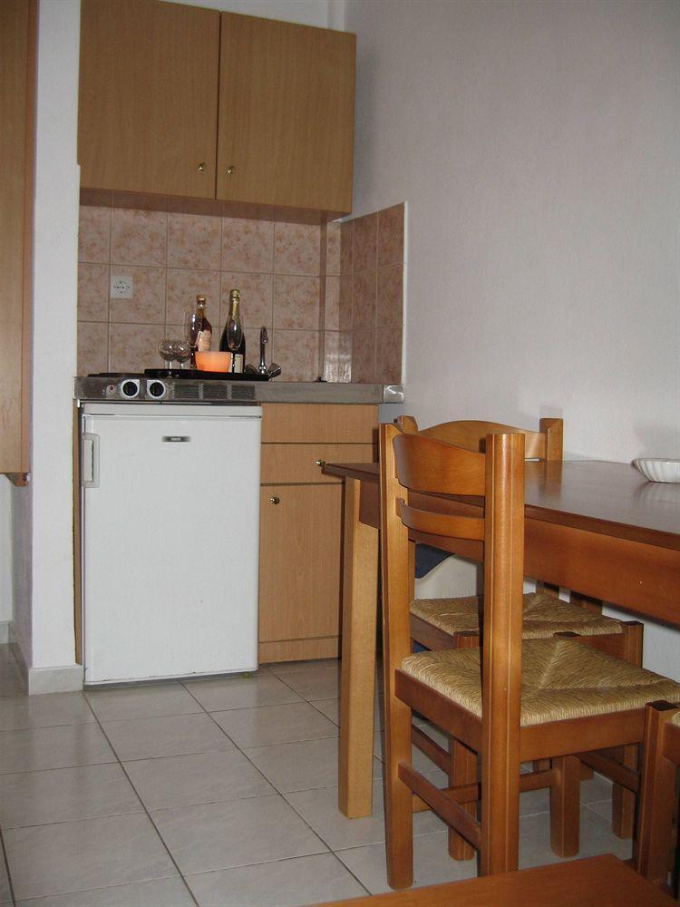 Irilena Apartments Stalida Exterior foto